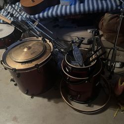 Drum Set Not In Use Anymore Perl Red Forum Series