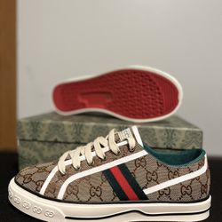 Gucci Shoes 