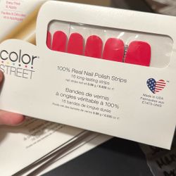 Colorstreet “Kissing Booth”
