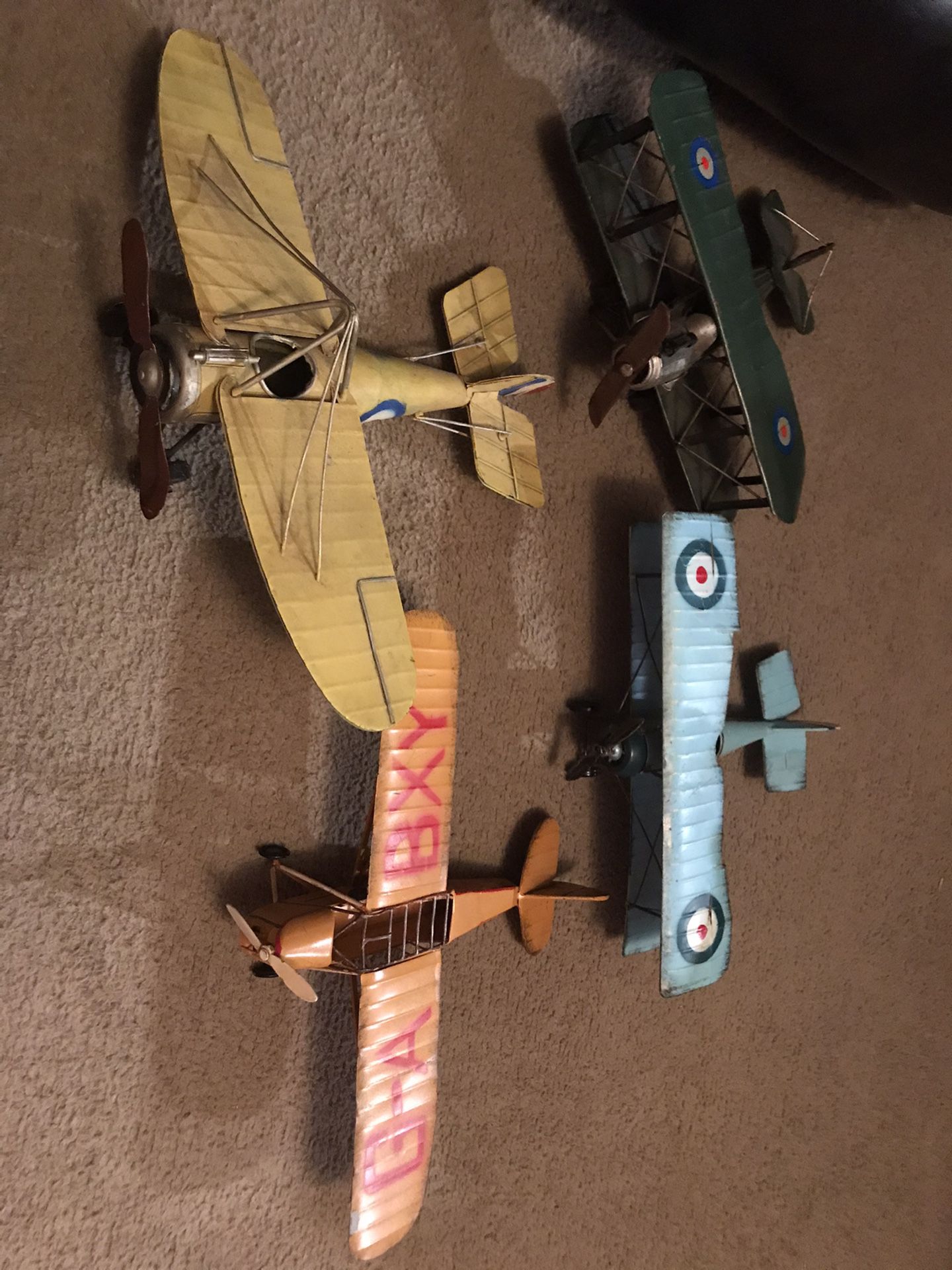 Old looking airplanes
