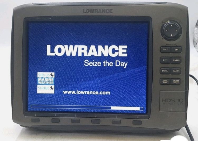 LOWRANCE - FISH FINDER