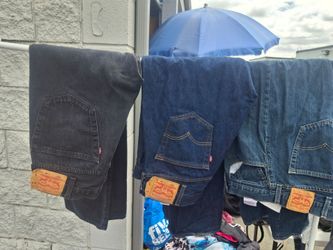 3 pairs of Levi jeans 38w× 30L