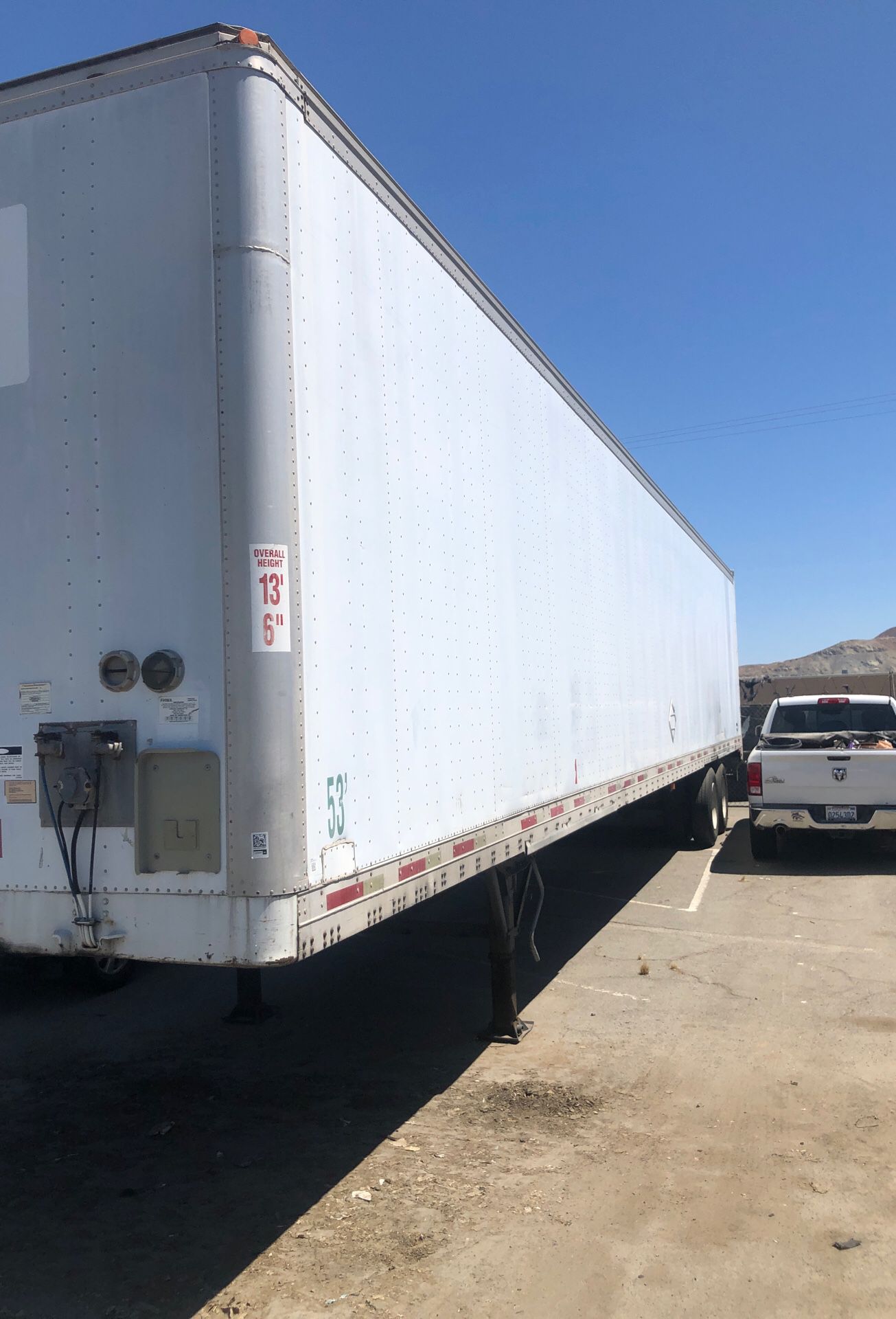 53’ foot trailer