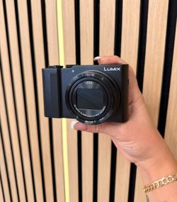 Panasocic Lumix Dc-zs300