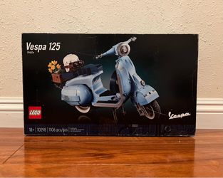 LEGO Icons Set (Damaged Box)