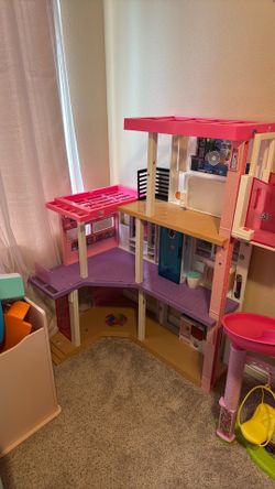 Barbie House