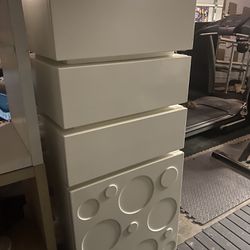 Storage Cabinet With 3 Drawers 