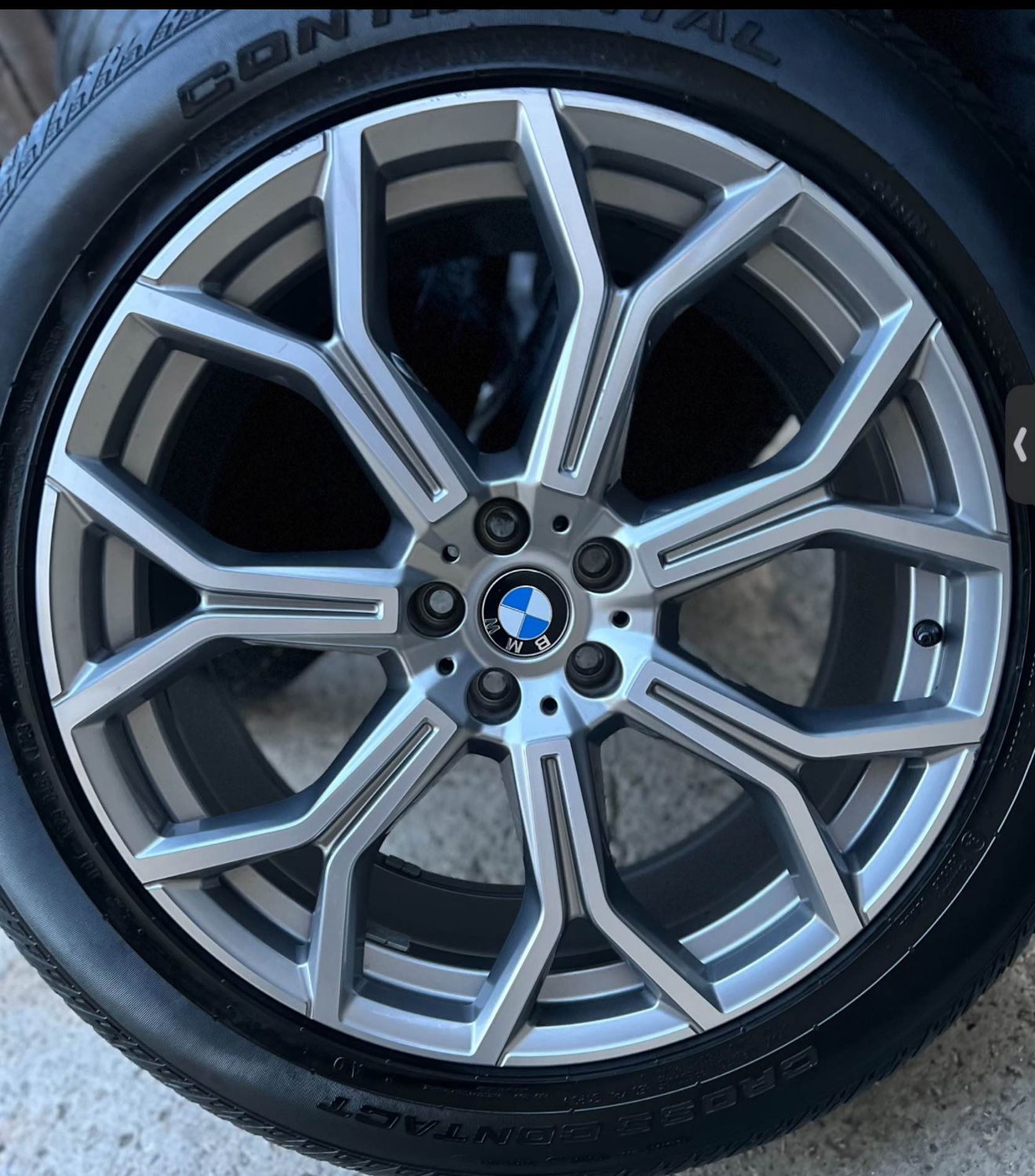 BMW X7 21” Wheels & Tires (Set Of 4)