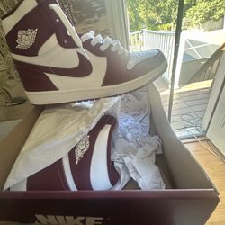 Air Jordan 1 Retro High OG “Artisanal Team Red”