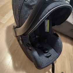 Evenflo Car Seat And Base 