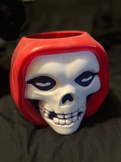 Misfits Crimson Ghost Halloween bucket