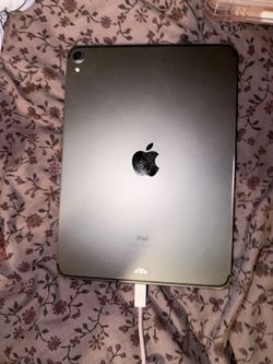 Ipad Pro 11inch 1st Gen (2018) + Apple Pencil 2nd Gen