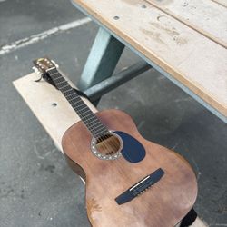 Guitar BRAND NEW STRINGS