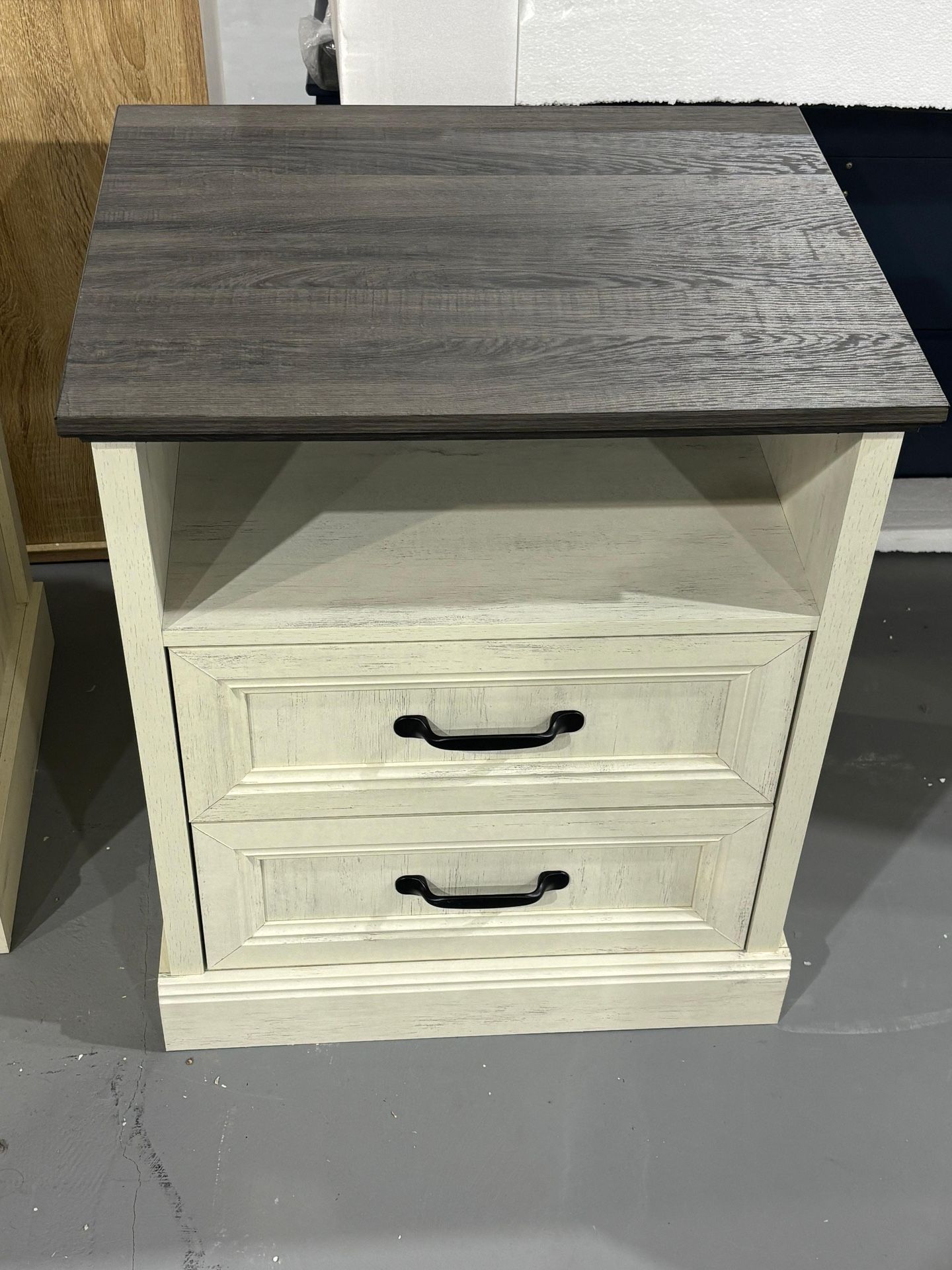 M-New 20" Farmhouse Nightstand, End Table with 2 Large Drawers & Open Storage, Side Table, Bedside Cabinet for Bedroom, Living Room, White