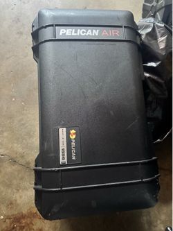 Pelican air 1556