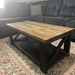 New Handcrafted Farmhouse Coffee Table