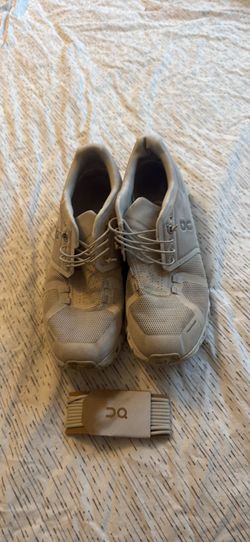 WOMENS ON CLOUD 5 SNEAKERS