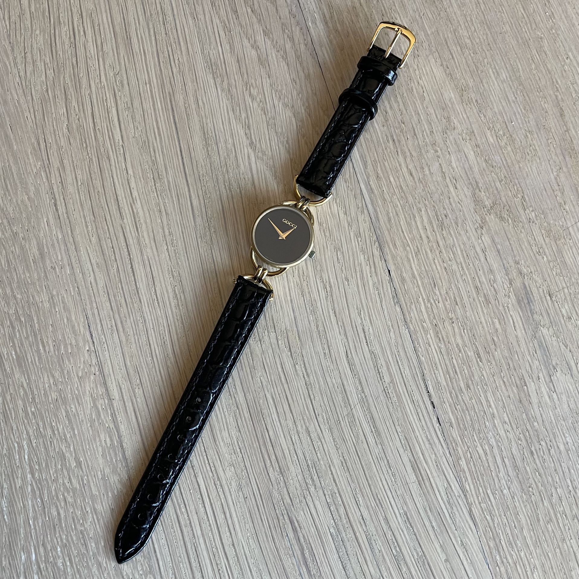 Gucci 6000L Watch Ladies 23mm Quartz Round Black Dial Swiss Made Vintage