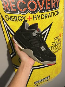 Jordan 4 Bred 