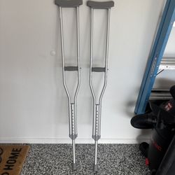 Crutches 