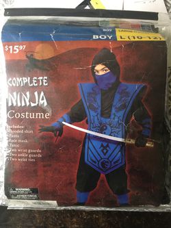 Boys Ninja Costume size 10-12. $5