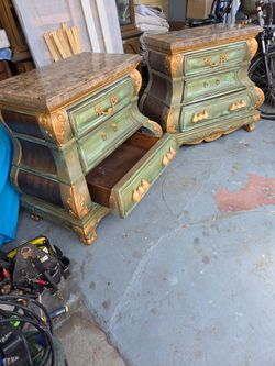 Dressers/ night stands