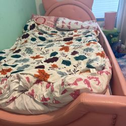 Twin Bed 