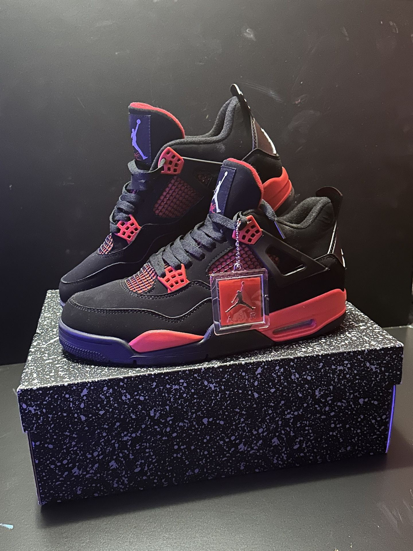 Air Jordan 4 Red Thunder