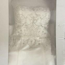 Wedding Dress Reconditioned In New Packaging
