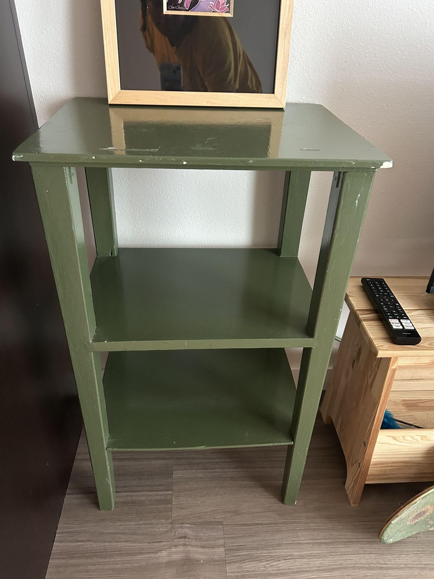 3 tier table stand