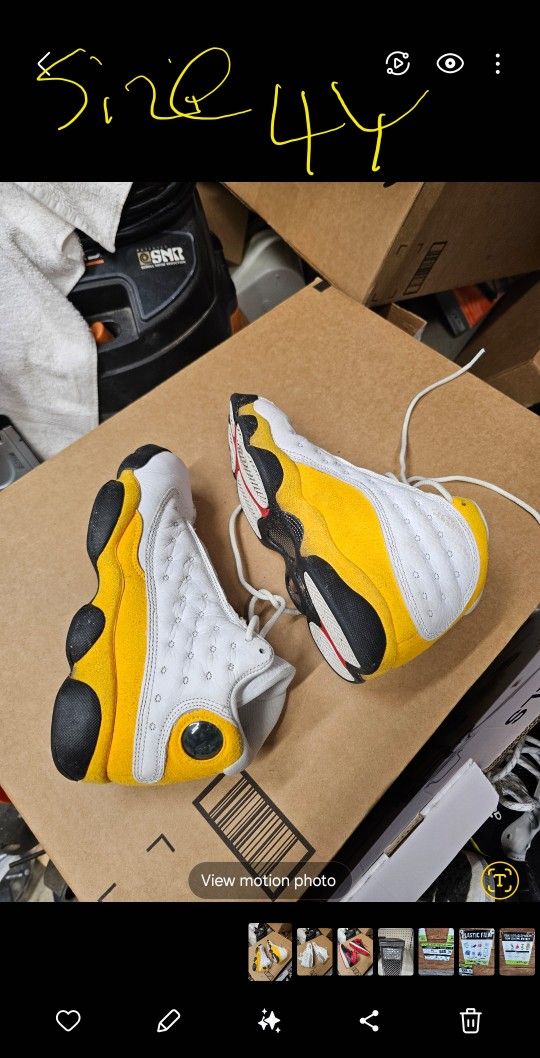 Kids Jordan 13 *Size 4Y*