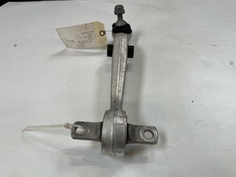 Tesla model 3 lower lateral link front