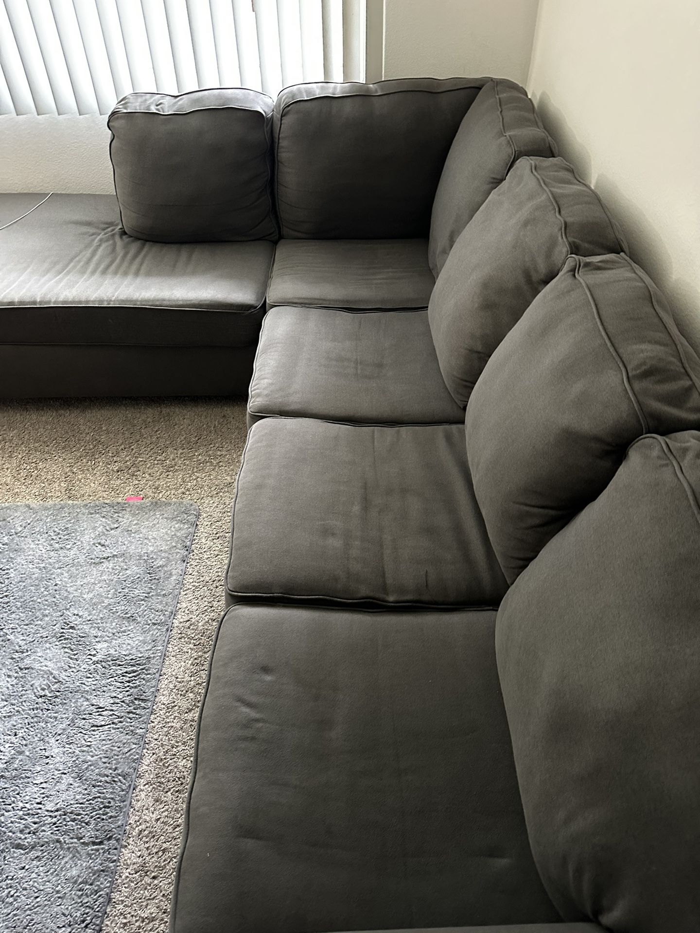 L Sectional Couch with Ottomon