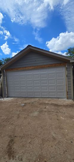 Garage Doors And Gate Operadors