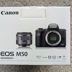 Canon EOS M50 Mirrorless Digital Camera - Complete Bundle
