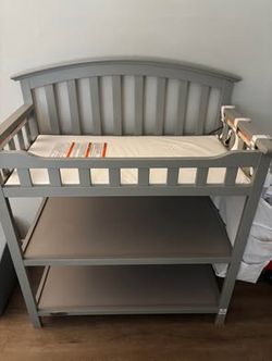 Graco changing table