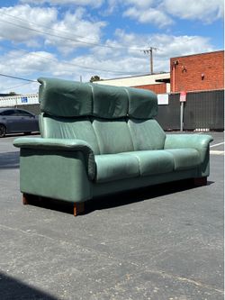 Ekornes Stressless Rare Green Leather Reclining Sofa | Rare Color | Scandinavian Luxury