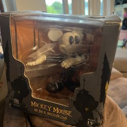Disney Mickey Mouse/Jack skellington statue