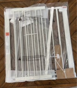MLBER Child safety door barrier fits 28”-42” space