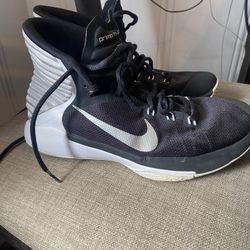 Nike Prime Hype df- 7.5Y