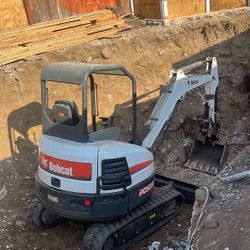 Bobcat Excavator Dump Truck 