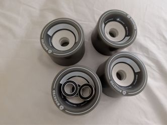 Original Boosted Board Stealth Stratus Grey 85mm Wheels