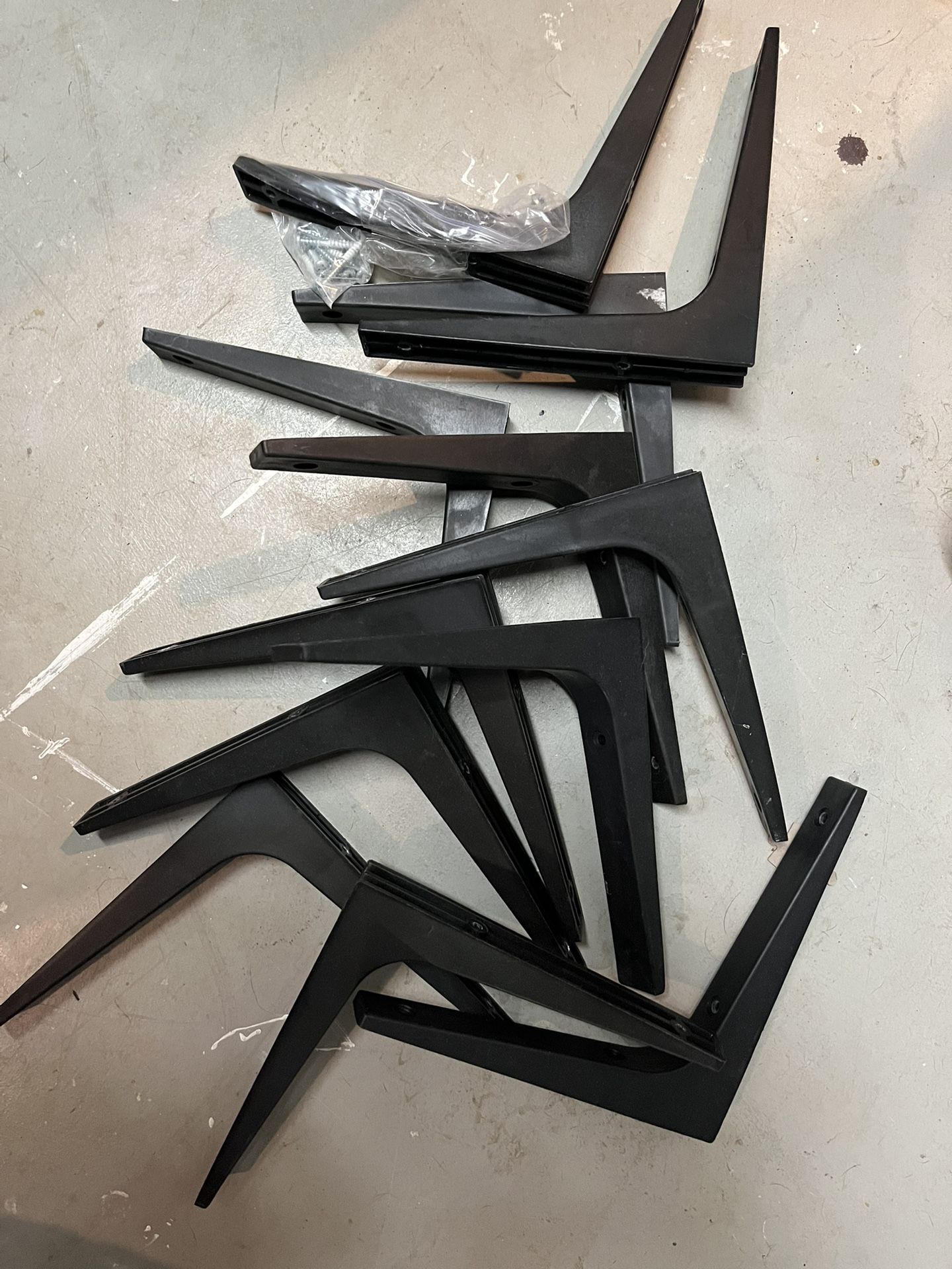Black Plastic Shelf Brackets
