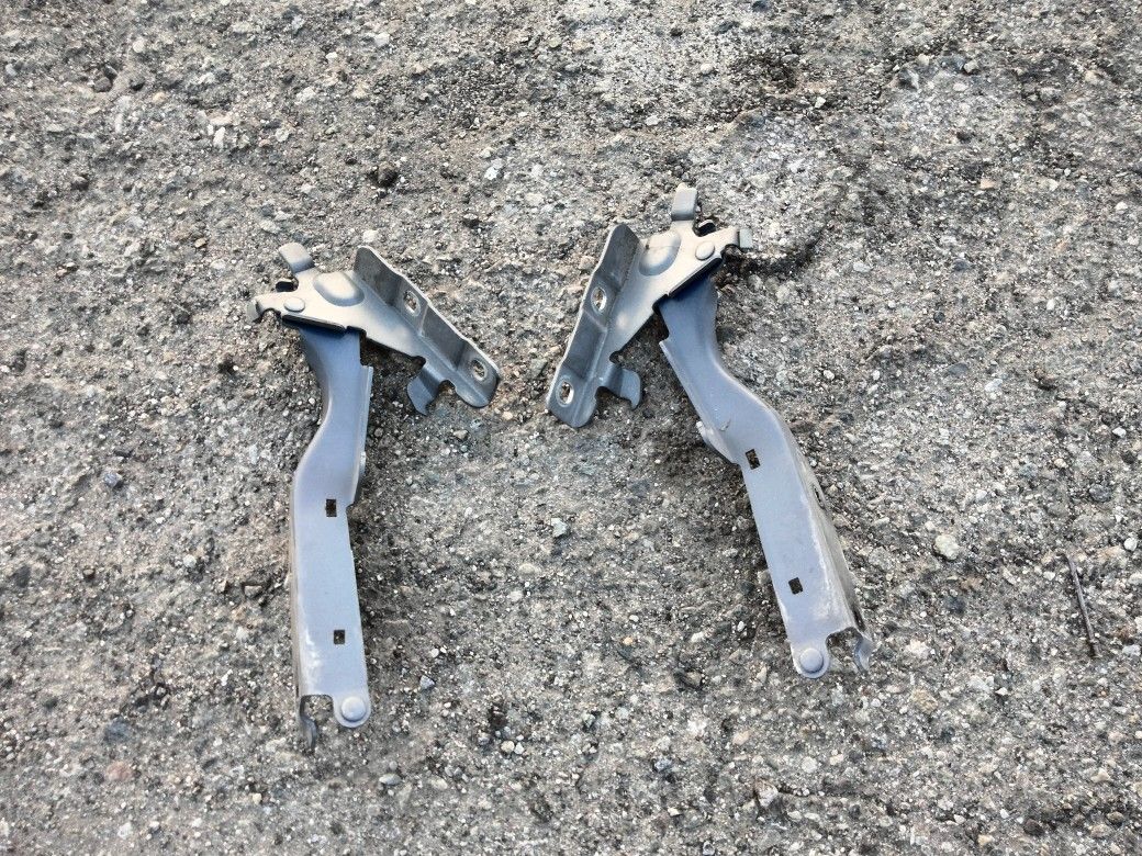 2009-2017 Infiniti FX35 FX37 QX70 Hood Hinges OEM.