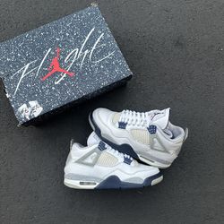 Jordan 4 Midnight Navy 