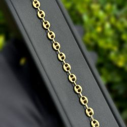 Jewelry 14k solid Yellow Gold Gucci link 8.00” 6.90 grams 7.20mm