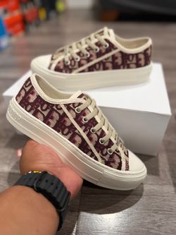 Women Di0r wine red size 37