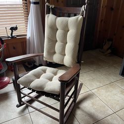 Rocking Chair 