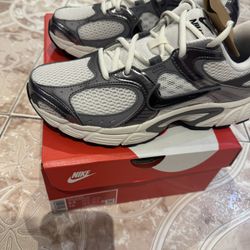 New Nike  Sizes 7.5 8.5
