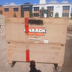 KNAACK TOOL BOX 89